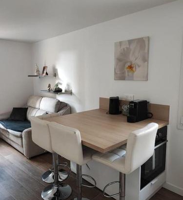 Villeneuve-Saint-Denis Apartment | Charmant appartement 2 pièces proche Disneyland