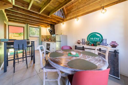 Saint-Philippe Ski Chalet | Charmant chalet - L'île Ô Vert