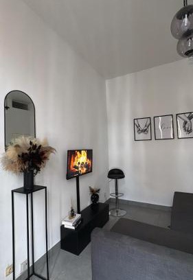 Mellet Apartment | Charmant studio à 5 min de la Gare du Midi, 1-2 pe