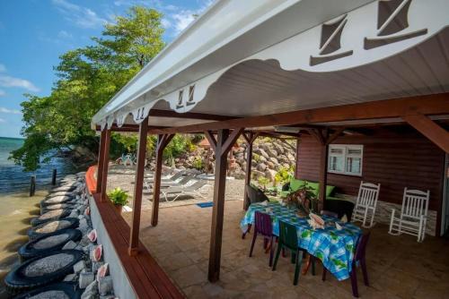 Le Francois House | Charmante maison face à la mer au François, 120 m²