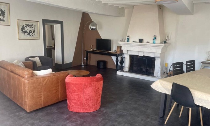 Voise House | Charmante Maison Située à Seulement à 1h15 de Paris et 20 Minutes de Chartes