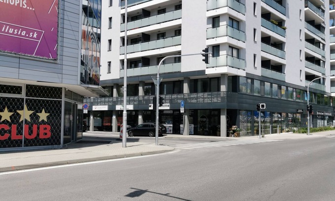 Liptovsky Mikulas Apartment | Charmante Wohnung und Parkplatz von Ort