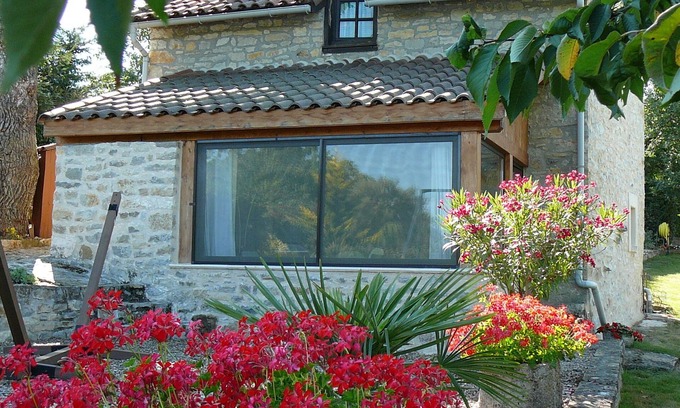 Villefranche-de-Rouergue House | Charming maisonette stone Causse