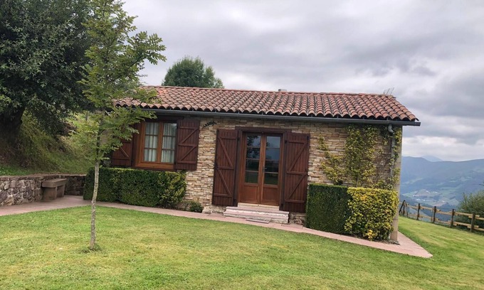 Saint-Jean-Pied-de-Port House | Charming mountain location