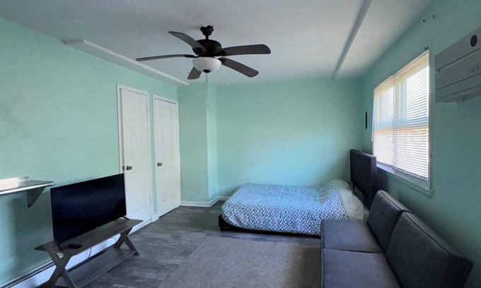 Graniteville Apartment | Charming 1-bedroom apartment in serene Staten Island