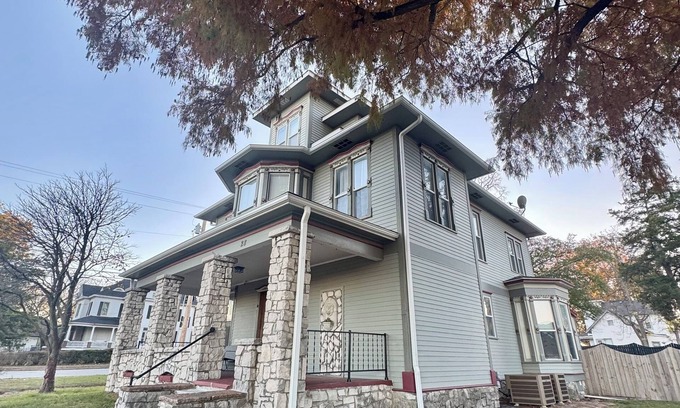 Webb City House | Charming 19th Century Victorian 4 Bedroom in downtown Webb City!