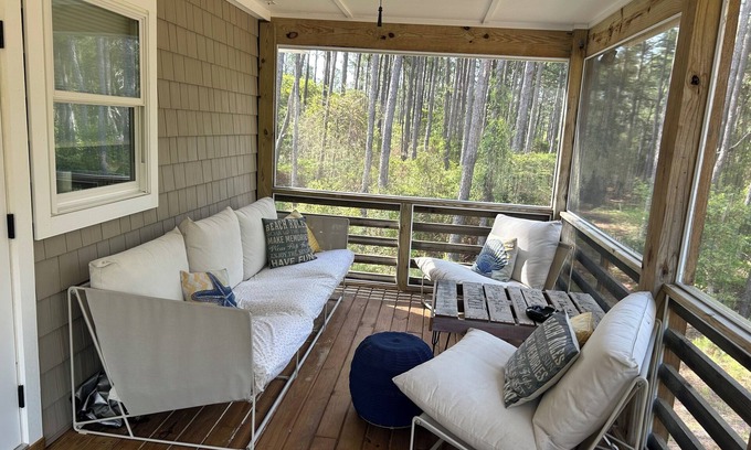 Carova Beach Cottage | Charming 2-bed cottage located in the peaceful, 4x4 area of Carova Beach