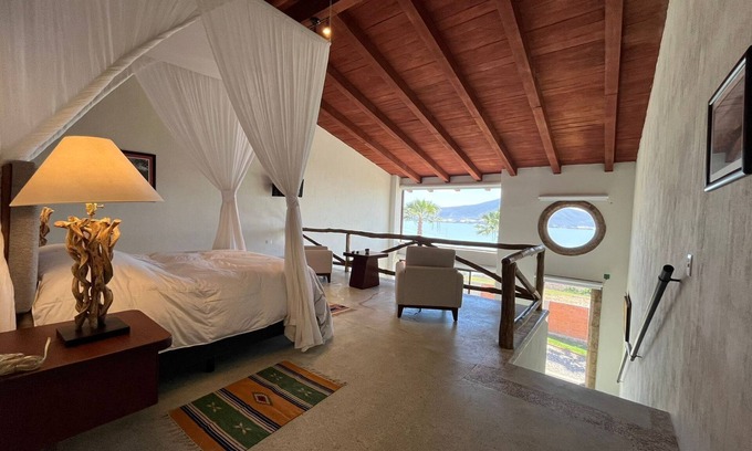 Raquet Club Apartment | Charming 2-bedroom apartment with AC, WiFi in fabulous San Juan Cosalá, kitchen