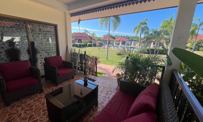 Rayong Villa | Charming 2-bedroom villa in lovely Tambon Klaeng with WiFi, AC. Near the beach.