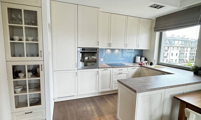 Fabryczna Apartment | Charming 2- bedroom apartment with AC, WiFi in marvelous Wroclaw