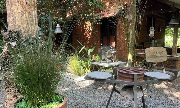 Perumbavoor Other | Charming 2-bedroom farmhouse in delightful Kochi with WiFi, AC