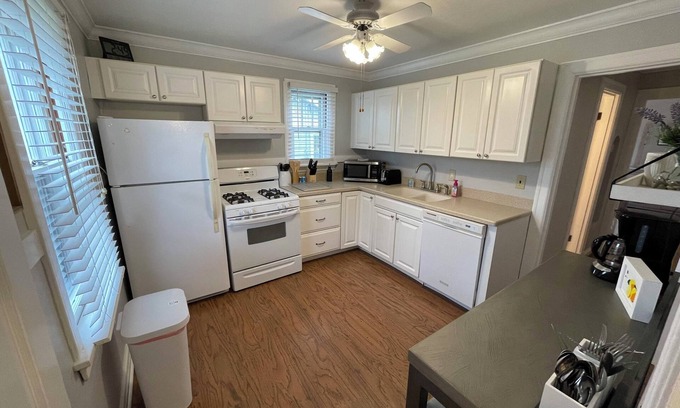 Kirkwood House | Charming 2-bedroom house with AC and WiFi in pleasant Kirkwood