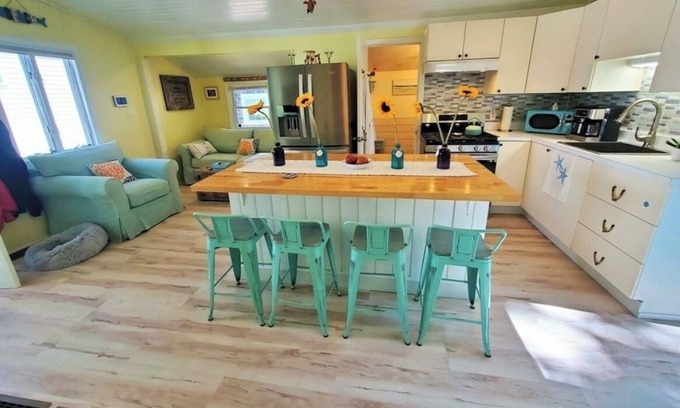 Wareham Center House | Charming 2-bedroom house in Wareham Walking Distance to Hospital and Downtown