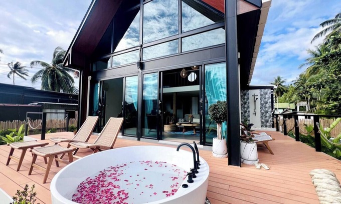 Baan Tai Villa | Charming 2-bedroom villa in peaceful Koh Phangan with AC