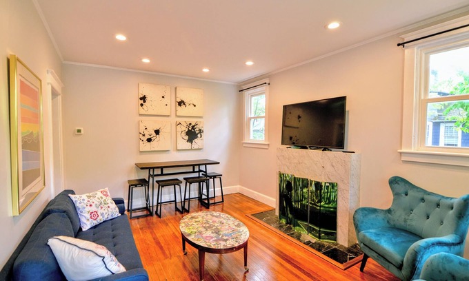 Takoma Park House | Charming 2-bedroom house in fantastic Takoma Park with WiFi, AC