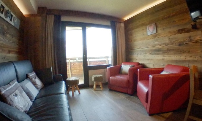 Avoriaz Apartment | Charming 2BR Cabin for 6 with Wifi in Avoriaz, ski-in/ski-out
