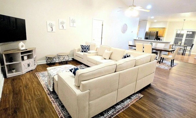 South Salisbury House | Charming 3-bedroom house with AC in Granite Quarry