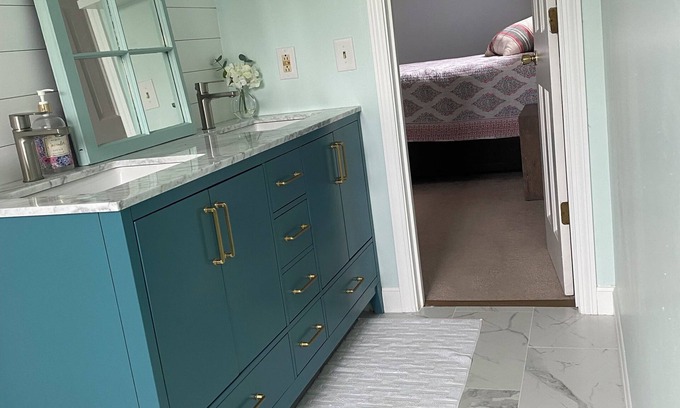 Greenland House | Charming 3-bedroom house with AC and WiFi minutes to Portsmouth & beaches