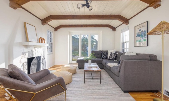 Windsor Heights House | Charming 4 Bedroom Home with Character