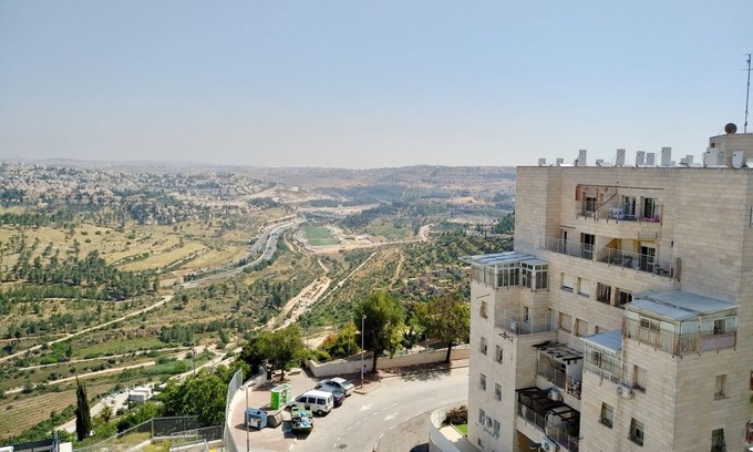 Jerusalem Apartment | Charming Apartment Centrally Located In Jerusalem!