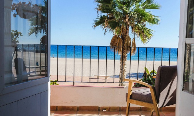 Old Town Apartment | Charming apartment, first line of the Center Beach, Villajoyosa