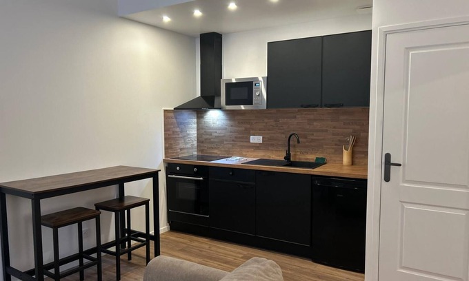 Faubourg Apartment | Charming apartment F2 Nîmes écussons/hypercentre