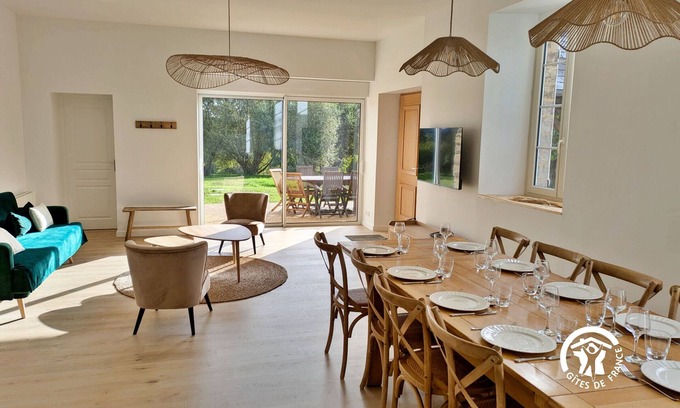 Saint-Denis-d'Anjou Cottage | Charming countryside house for 9 guests in Saint-Denis-d'Anjou