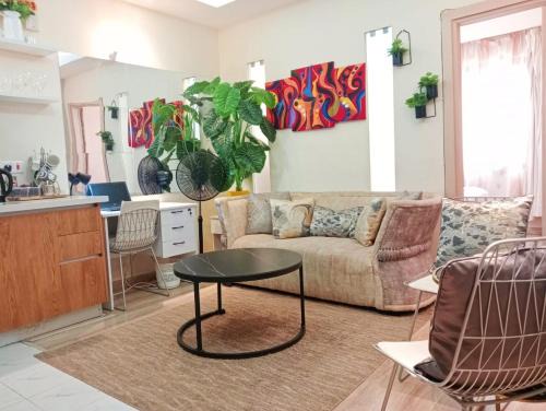 Kileleshwa Apartment | Charming cosy one bed condo with heated pool