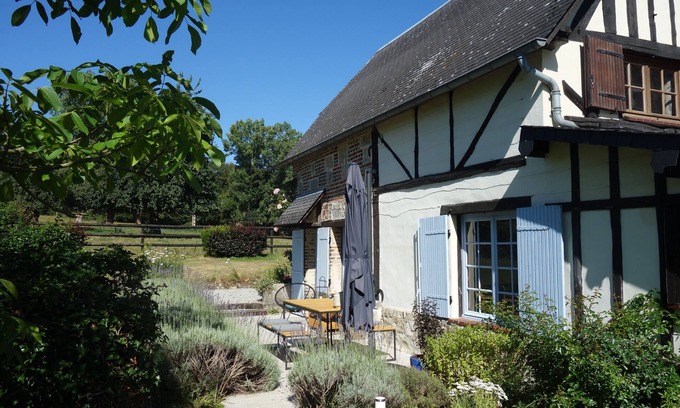 La Fresnaie-Fayel House | Charming cottage with sauna chalet