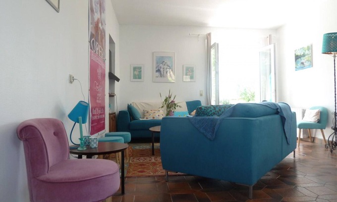 Barrais-Bussolles Cottage | Charming Country Home: 4BR, 2 Bath, Enclosed Garden, Pet-Friendly, Close to Lapalisse.