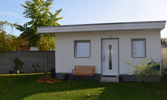 Fredersdorf House | Charming guest house on the outskirts of Berlin