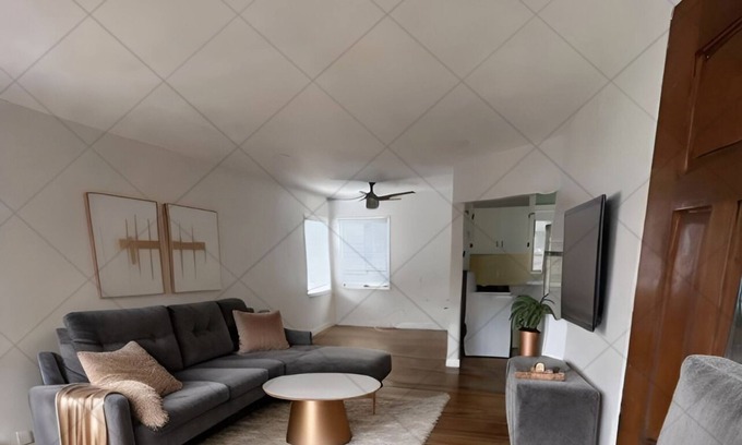 San Juan Capistrano House | Charming detached bungalow with WiFi and AC in serene San Juan Capistrano