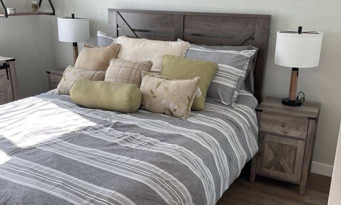 Del Monte Forest House | Charming Duplex One Bedroom in Pacific Grove