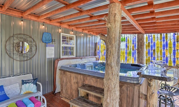 Summerville Cabin | Charming Escape w/ Fire Pit in Summerville!