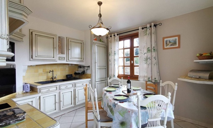 Saint-Pierre-Eynac Cottage | Charming Cottage near Puy-en-Velay: 3BR, Scenic Views, Ideal for Families & Professionals
