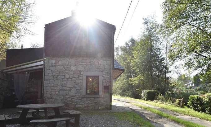 Clavier Cottage | Charming gite in Les Avins situated by a stream