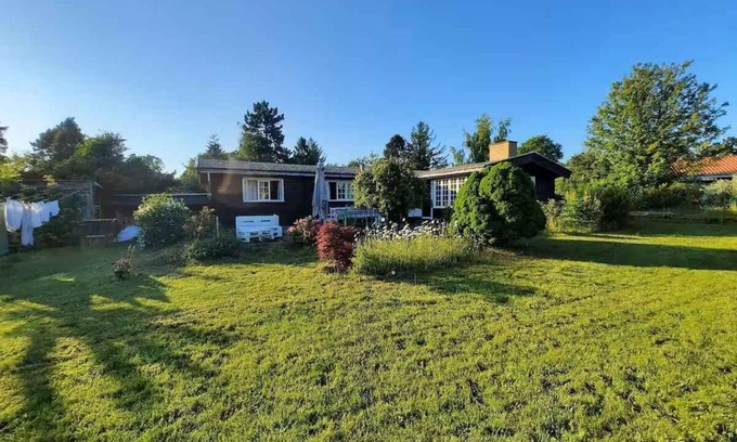 Kirke Hyllinge House | Charming holiday home with a large, lovely garden