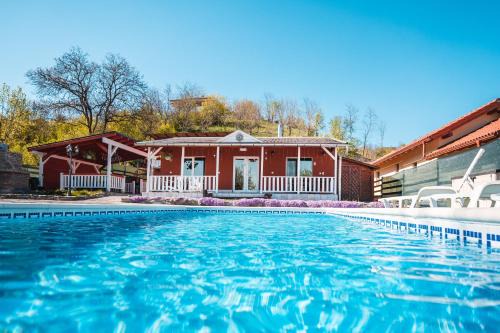 Feleacu House | Charming Home by Feleacu