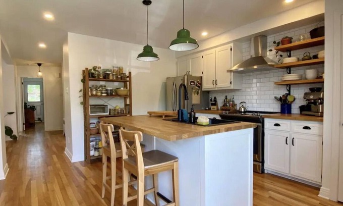 Mercier-Hochelaga-Maisonneuve House | Charming house in the heart of attractions