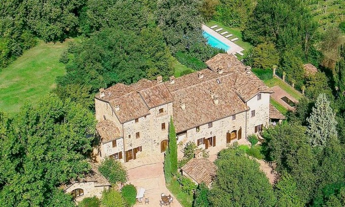 Umbertide House | Charming House in Umbria with Pool and Garden