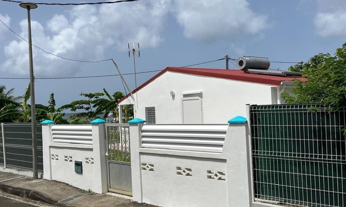 Saint-Louis House | Charming house with sea view