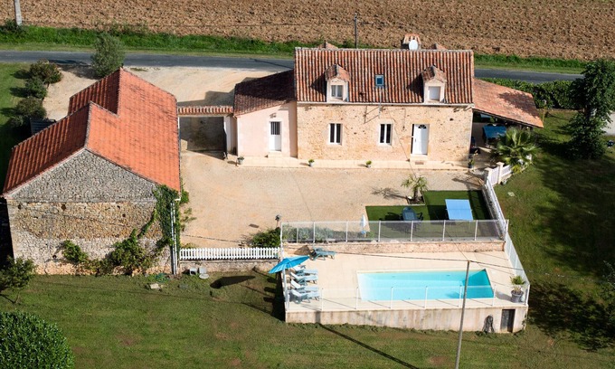 Loubejac House | Charming House with Private Pool between Périgord and Quercy