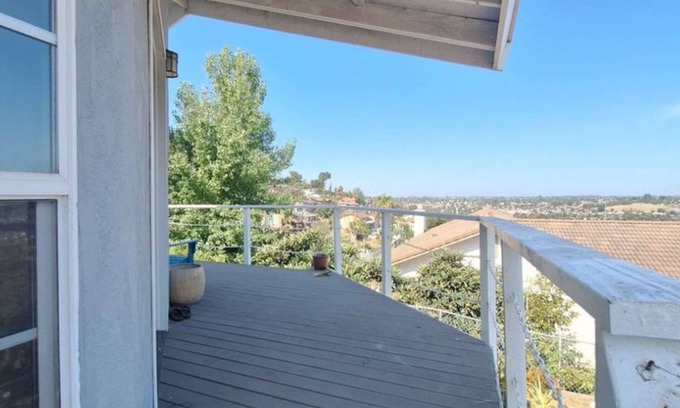 La Presa House | Charming in Spring Valley