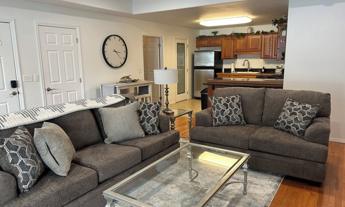 Lewiston House | Charming Lewiston, Idaho Get-Away! Wifi, King Bed, Pet Friendly