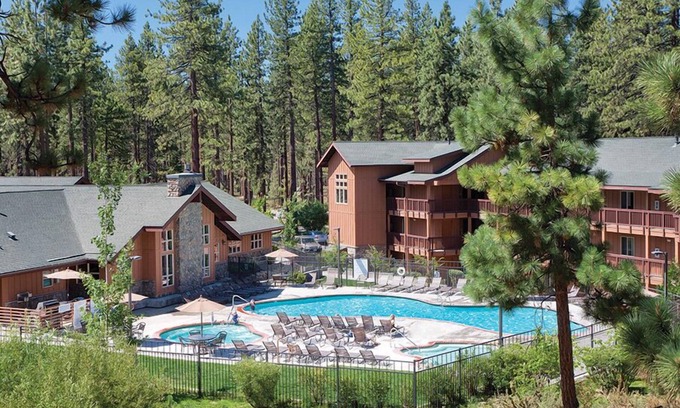 Round Hill Village Resort | Charming Lodge-Style Resort with Something to do in Every Season!