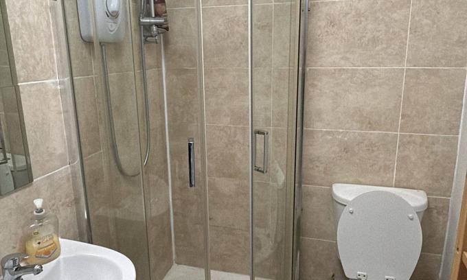 Hoe Street Apartment | Charming London apartment - with WiFi - Central station 5 minutes walk