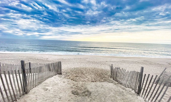 Brick House | Charming MCM Ranch. A bike ride to the beach. Friendly, safe neighborhood.