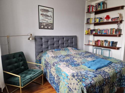 Toolo House | Charming room by Rock Church