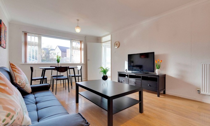 Arbury House | Charming Semi-attached bungalow with free parking | Pass the Keys