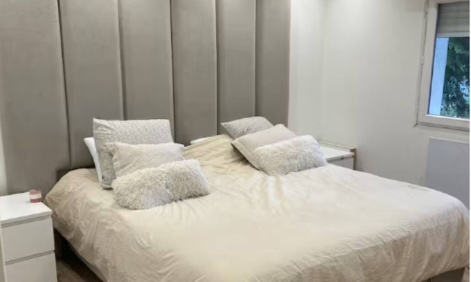 Sarcelles House | Charming Spacious House & Garden Ideal for Relaxing Stays CDG& Paris